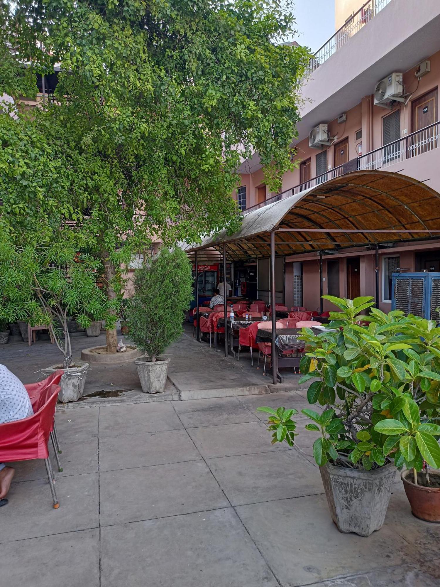Hotel Alka Βαρανάσι Εξωτερικό φωτογραφία